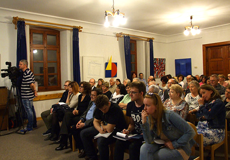 Finissage-Gäste im Lenau-Haus