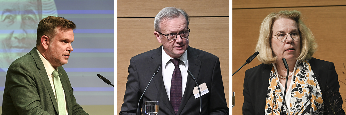 Zur Begrüßung sprachen: Dr. Nils Köhler, Bereichsleiter im Dokumentationszentrum Flucht, Vertreibung, Versöhnung, Dr. Harald Roth, Direktor des Deutschen Kulturforums östliches Europa, und Maria Bering, Ministerialdirektorin und Leiterin der Gruppe »Geschichte, Erinnerung« bei der Beauftragten der Bundesregierung für Kultur und Medien. Fotos: © Deutsches Kulturforum östliches Europa, 2022 • Anke Illing