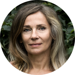 Joanna Bator | © Magda Hueckel/Suhrkamp Verlag